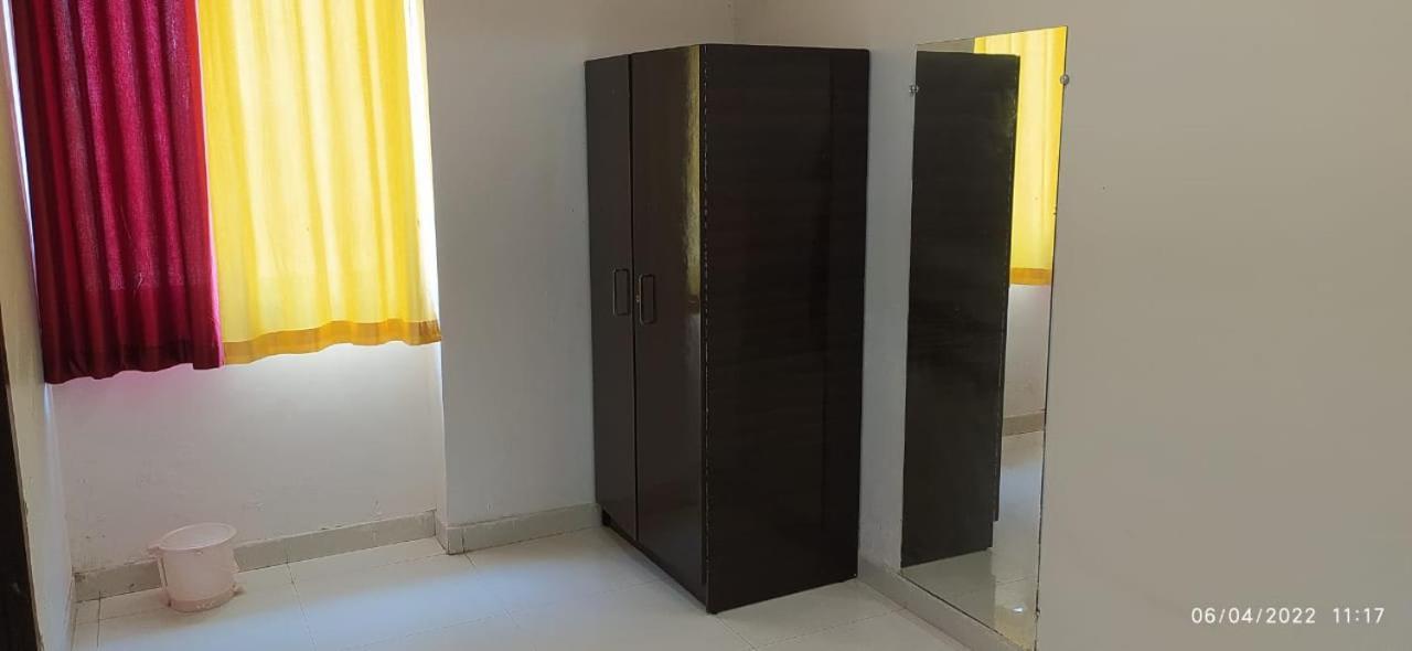 Bhagwan Hotel Gonda Ngoại thất bức ảnh